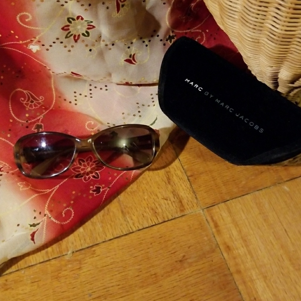 Authentic  Marc By Marc Jacobs Sunglasses